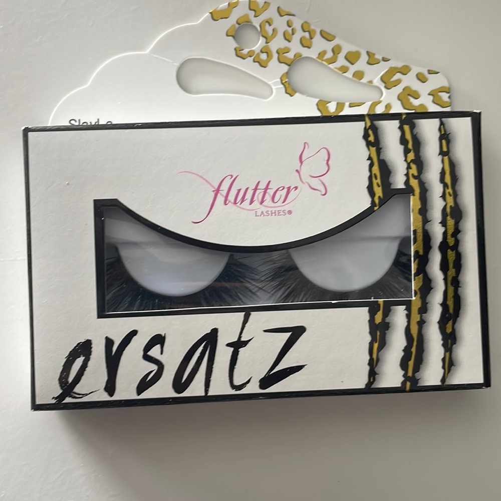 Slayla flutter lashes, no longer made BRAN NEW